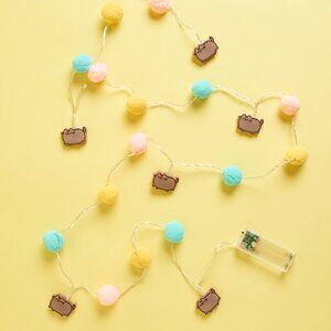 Pusheen Box Exclusive Winter 2020 Pom-Pom String Light Garland